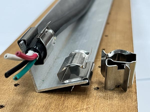 metal_clip2